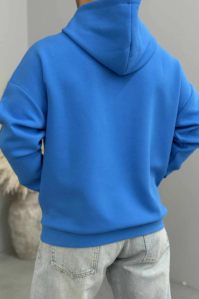 HOODIE NJËNGJYRËSHE ME DIZANJ PARA PËR MESHKUJ NË NGJYRËN BLU TË ZBARDHUR - 2