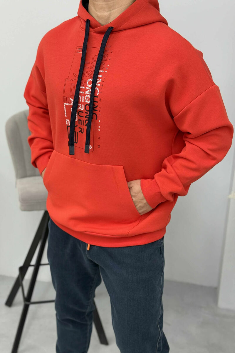 HOODIE NJËNGJYRËSHE ME DIZANJ PARA PËR MESHKUJ NË NGJYRËN E KUQE - 4