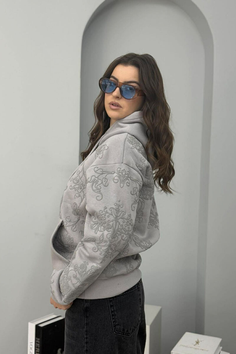 HOODIE NJENGJJYRESHE ME PUSH DHE DIZAJN LULESH PER FEMRA NË NGJYREN GRI - 3