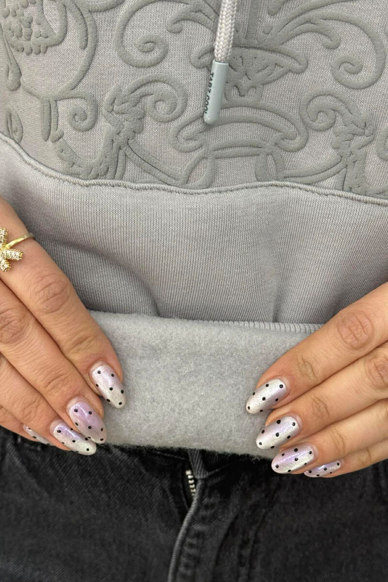 HOODIE NJENGJJYRESHE ME PUSH DHE DIZAJN LULESH PER FEMRA NË NGJYREN GRI - 5