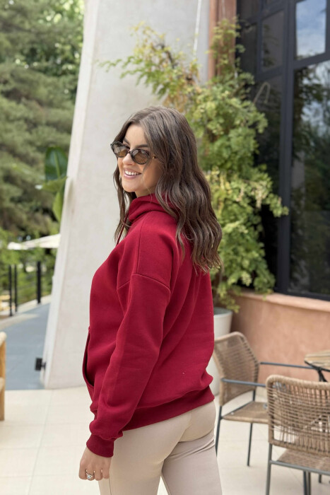 HOODIE NJËNGJYRËSHE ME PUSH DHE ME SHKRIME TË THJESHTA PËR FEMRA NË NGJYRËN VISHNJË - 4