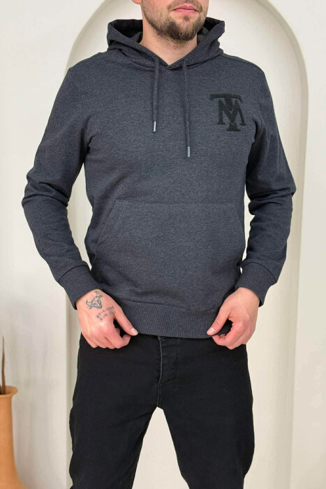 HOODIE NJËNGJYRËSHE ME LOGO TË THJESHTË PARA PËR MESHKUJ NË NGJYRËN GRI TË ERRËT - 4