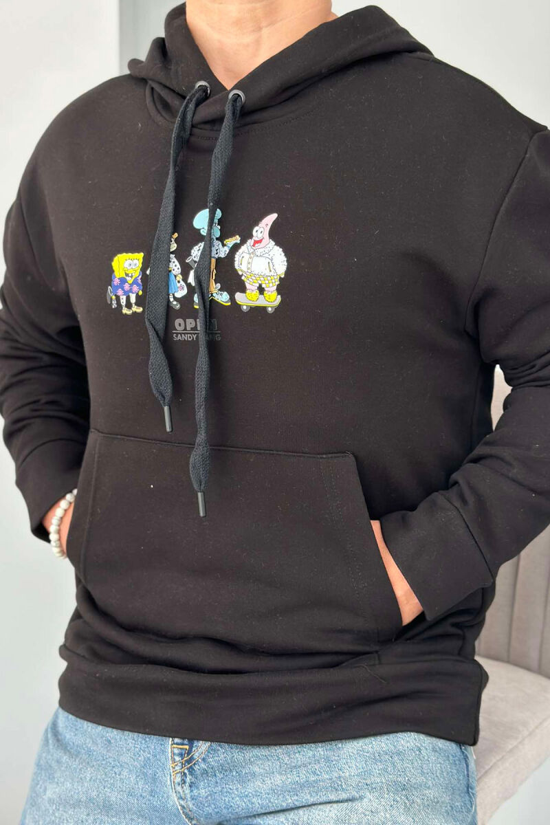 HOODIE PËR MESHKUJ ME DIZENJO SPONGEBOB NË NGJYRËN E ZEZË - 4