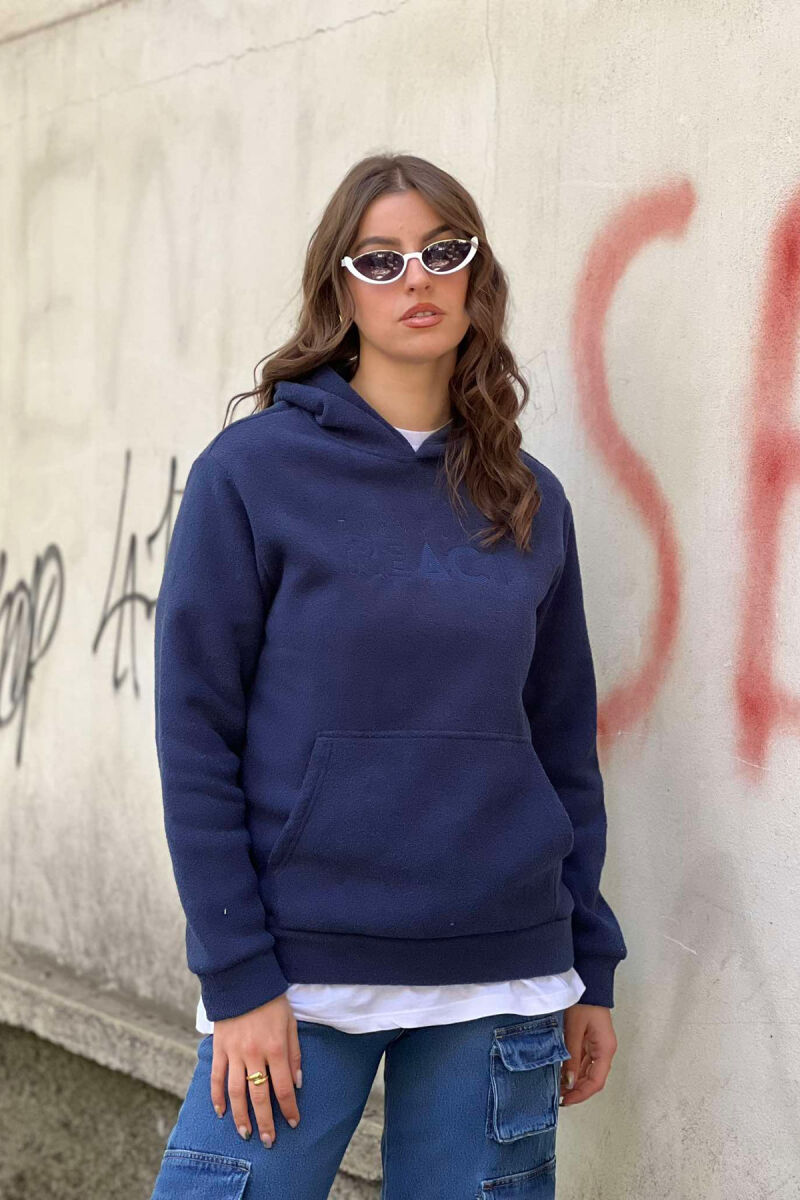 HOODIE POLARE ME SHKRIME PËR FEMRA NË NGJYRËN BLU - 2