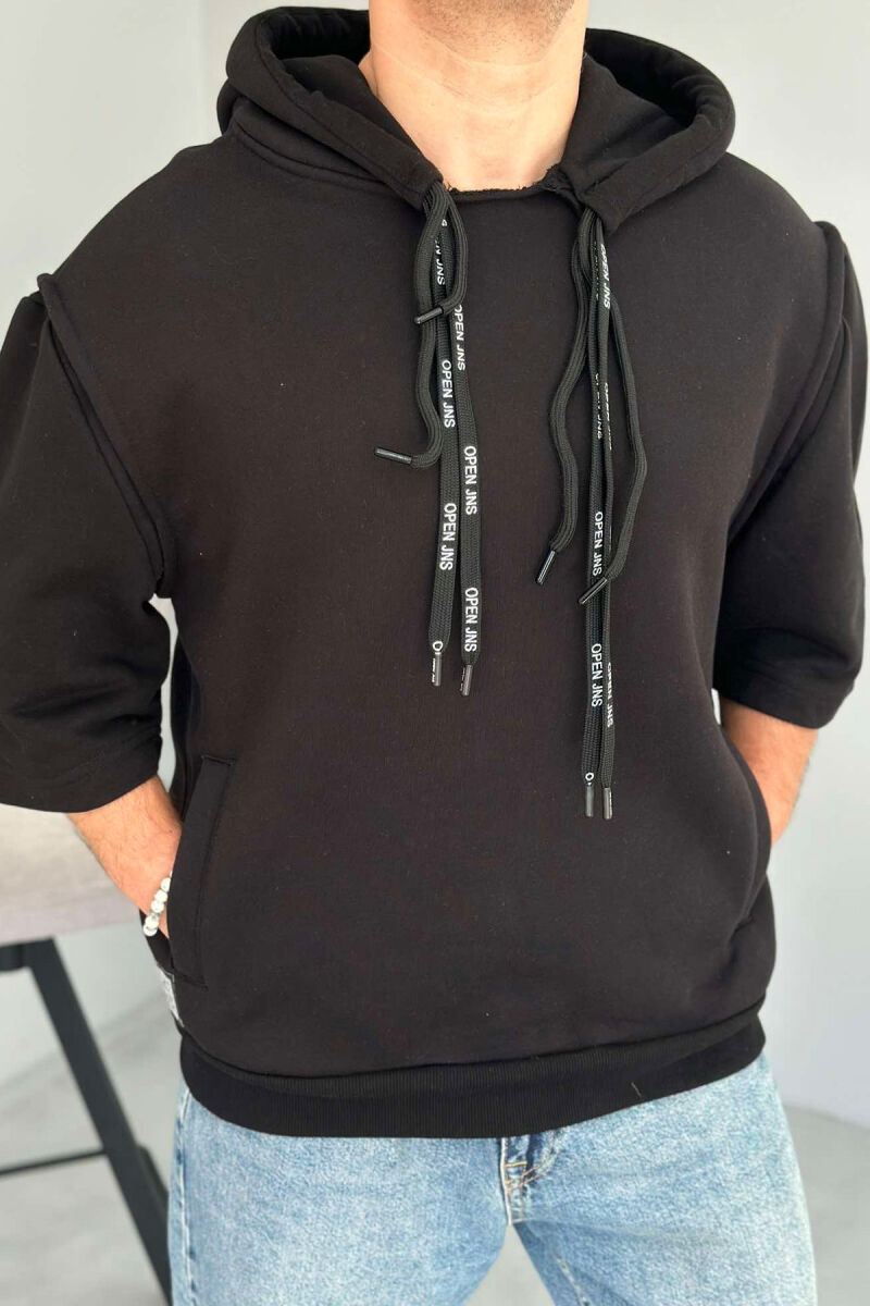 HOODIE ME MËNGË TË SHKURTRA NJË NGJYRËSHE PËR MESHKUJ NË NGJYRËN E ZEZË - 4