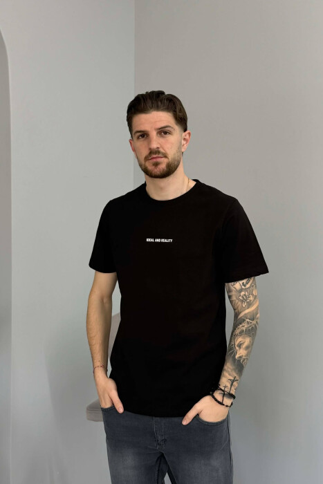 T-SHIRT I THJESHTË ME SHKRIME PËR MESHKUJ NË NGJYRËN E ZEZE - 