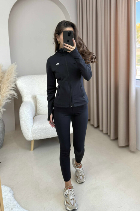 KOSTUM NJË NGJYRËSH ALO XHAKETË+STREÇE PËR FEMRA NË NGJYRË TË ZEZË - KLAUDIO FASHION