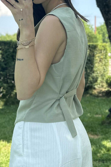 JELEK NJË NGJYRËSH ME BUTONA PËR FEMRA NË NGJYRËN MENTE - 2