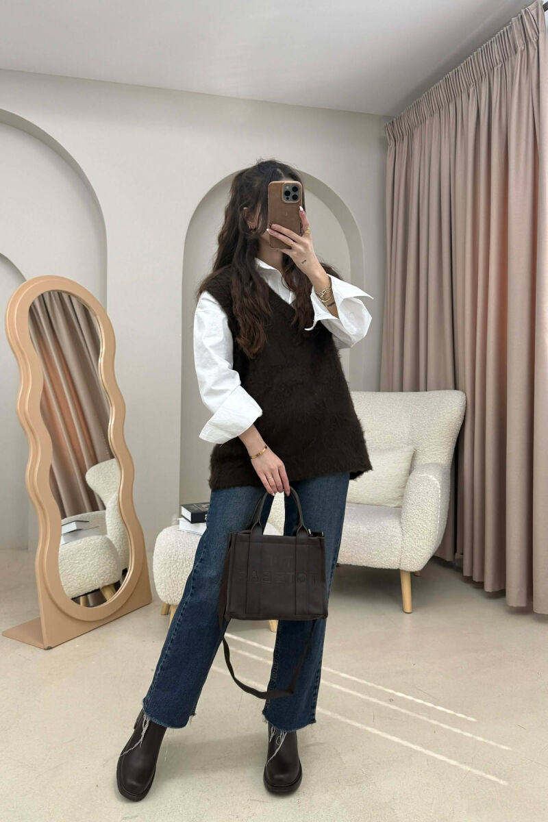 JELEK NJE NGJYRESH ME JAKE V PER FEMRA NE NGJYRE KAFE - 2