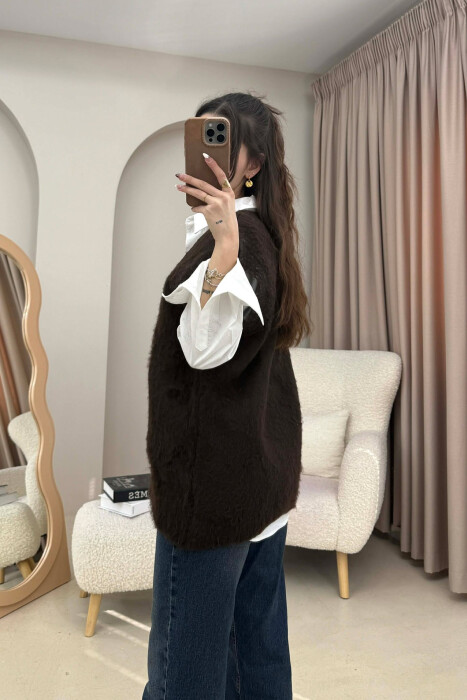 JELEK NJE NGJYRESH ME JAKE V PER FEMRA NE NGJYRE KAFE - 4