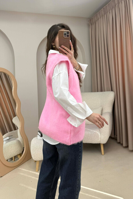 JELEK NJE NGJYRESH ME JAKE V PER FEMRA NE NGJYRE ROZE - 3