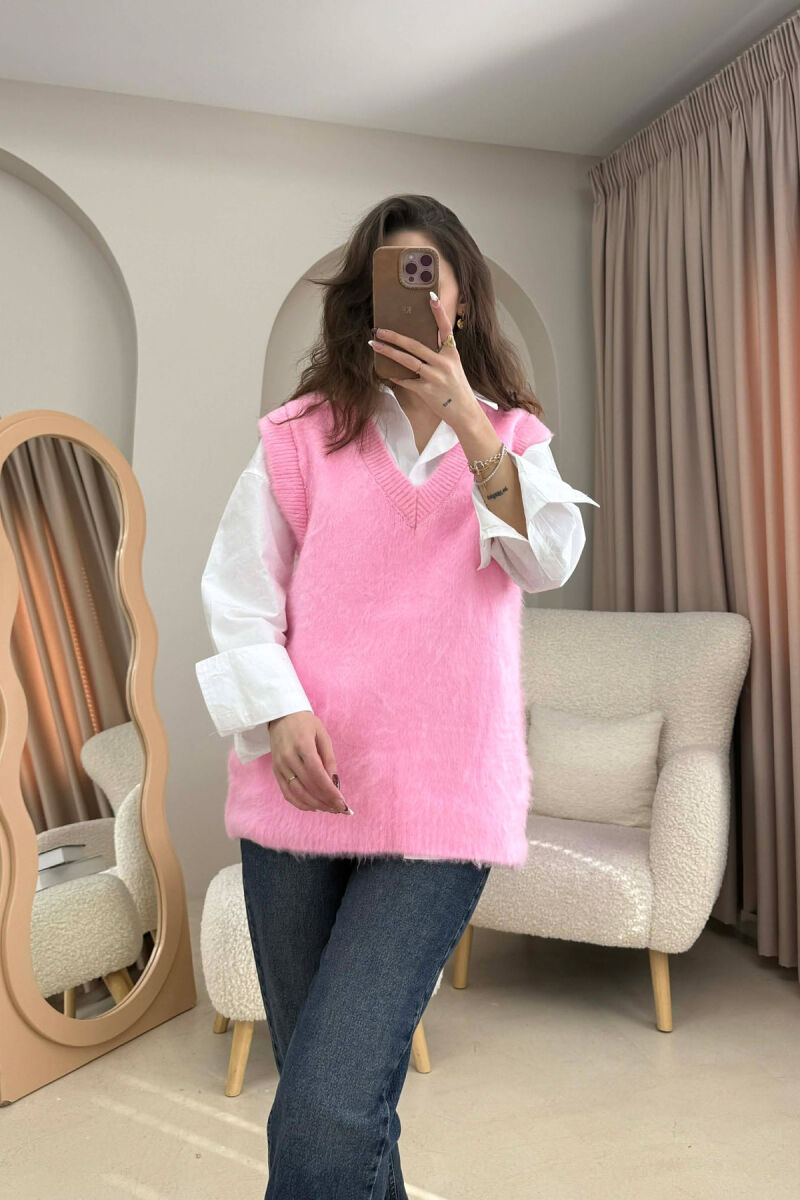 JELEK NJE NGJYRESH ME JAKE V PER FEMRA NE NGJYRE ROZE - 4