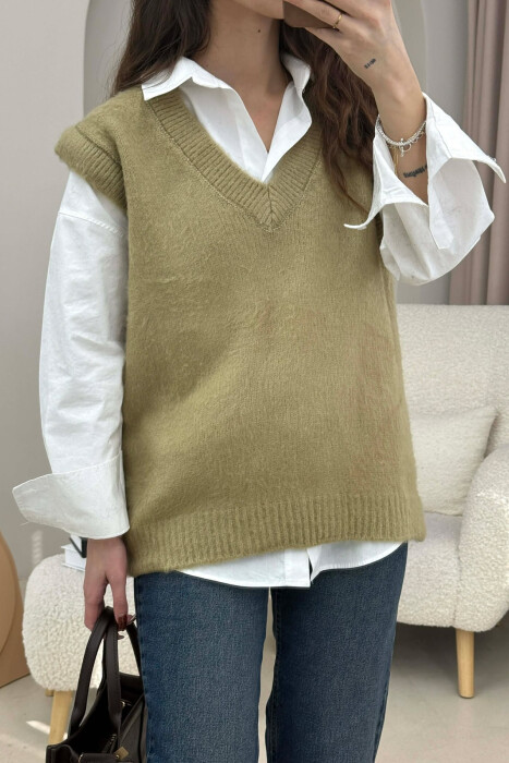 JELEK NJE NGJYRESH ME JAKE V PER FEMRA NE NGJYRE ULLIRI - 2