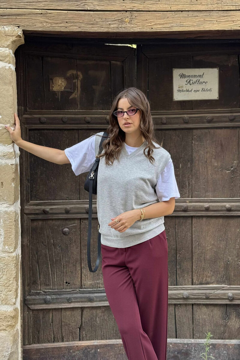 JELEK NJË NGJYRËSH ME JAKE V PËR FEMRA NË NGJYRËN GRI - 8