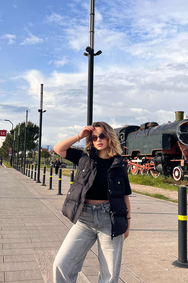 JELEK NJË NGJYRËSH ME ZINXHIR PËR FEMRA NË NGJYRËN E ZEZË - 2