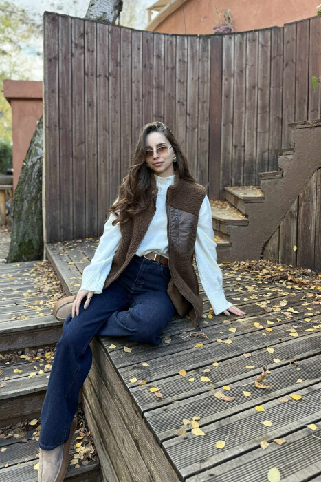 JELEK PELLUSH NJË NGJYRËSH ME ZINXHIR PËR FEMRA NË NGJYRË KAFE - 6