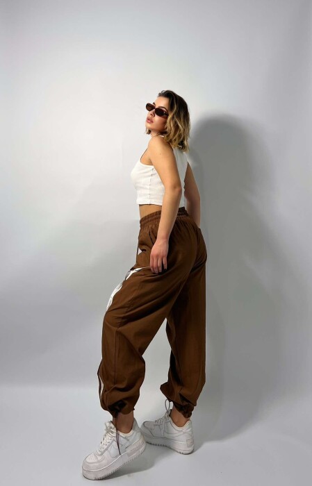 ONE COLOR JOGGING WOMEN SWEATPANTS BROWN/KAFE - 5