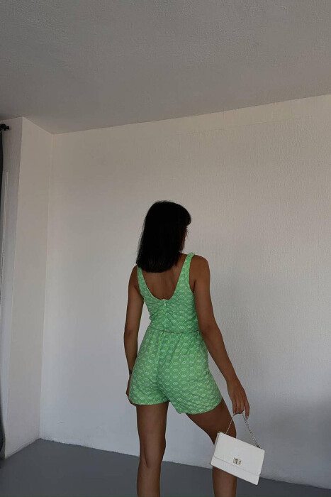 JUMPSUIT ME DETAJIN E LIDHSES PËR FEMRA NË NGJYRËN JESHILE E ZBARDHUR - 3