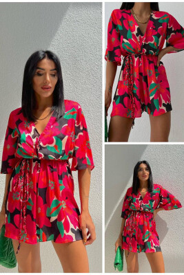 JUMPSUIT ME DIZAJNIN E LULEVE PËR FEMRA NË NGJYRËN E KUQE 