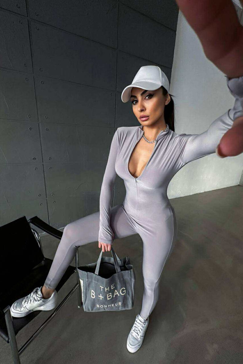 JUMPSUIT ME ZINXHIR PËR FEMRA NË NGJYRËN GRI E ZBARDHUR - 3