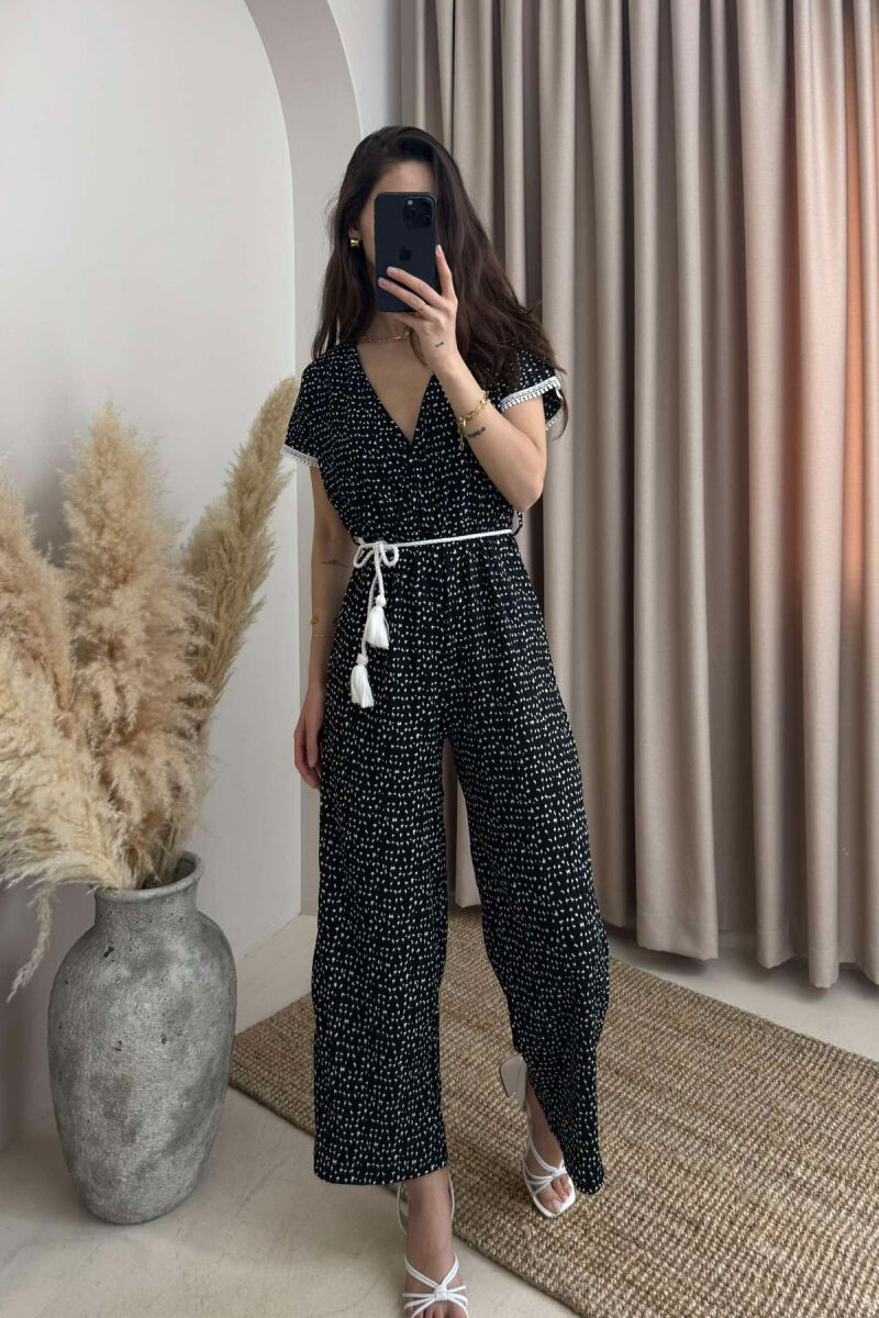 JUMPSUIT PËR FEMRA NË NGJYRËN E ZEZË - 1