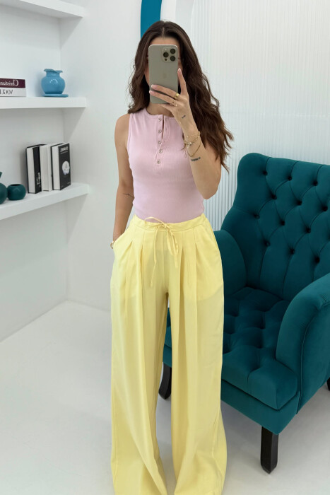 KANATIERE E THJESHTË ME DETAJIN E KOPSAVE PËR FEMRA NË NGJYRËN BABY PINK - 2