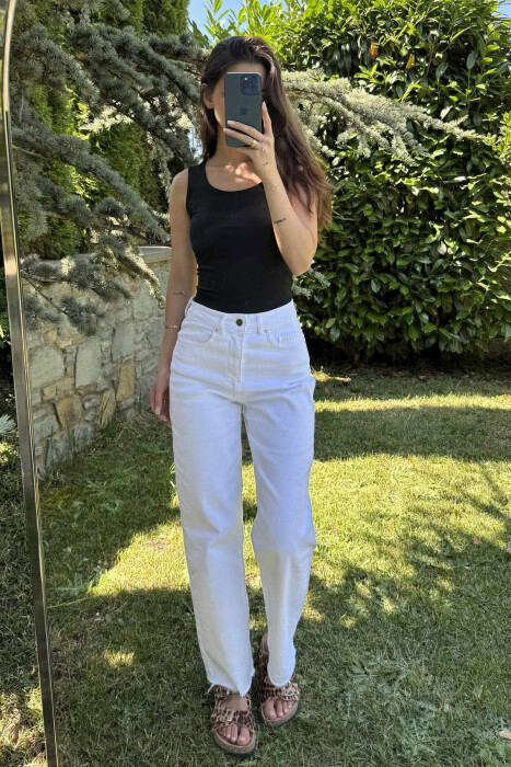 KANATIERE NJË NGJYRËSHE ELASTIKE PËR FEMRA NË NGJYRËN E ZEZË - 1