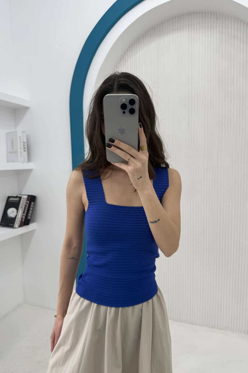 KANATJERE E THJESHTË PËR FEMRA NË NGJYRËN BLU - 2