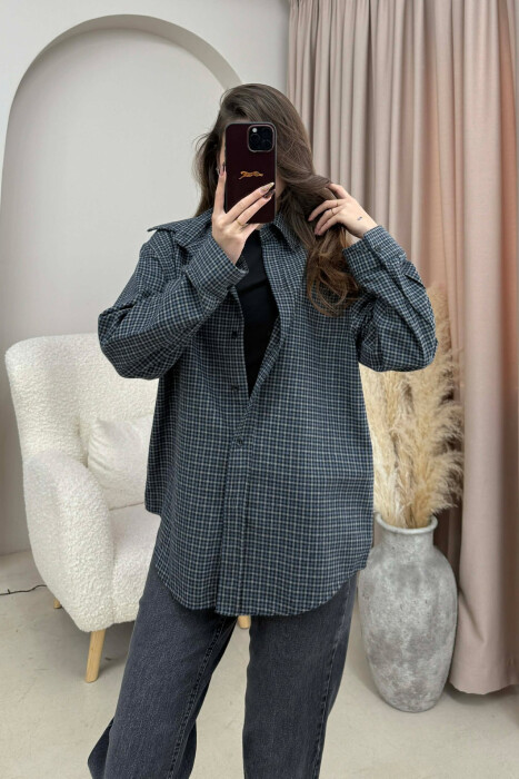 KEMISHE E THJESHTE ME DETAJE KATRORESH PER FEMRA NE NGJYRE BLU TE ERRET - 3