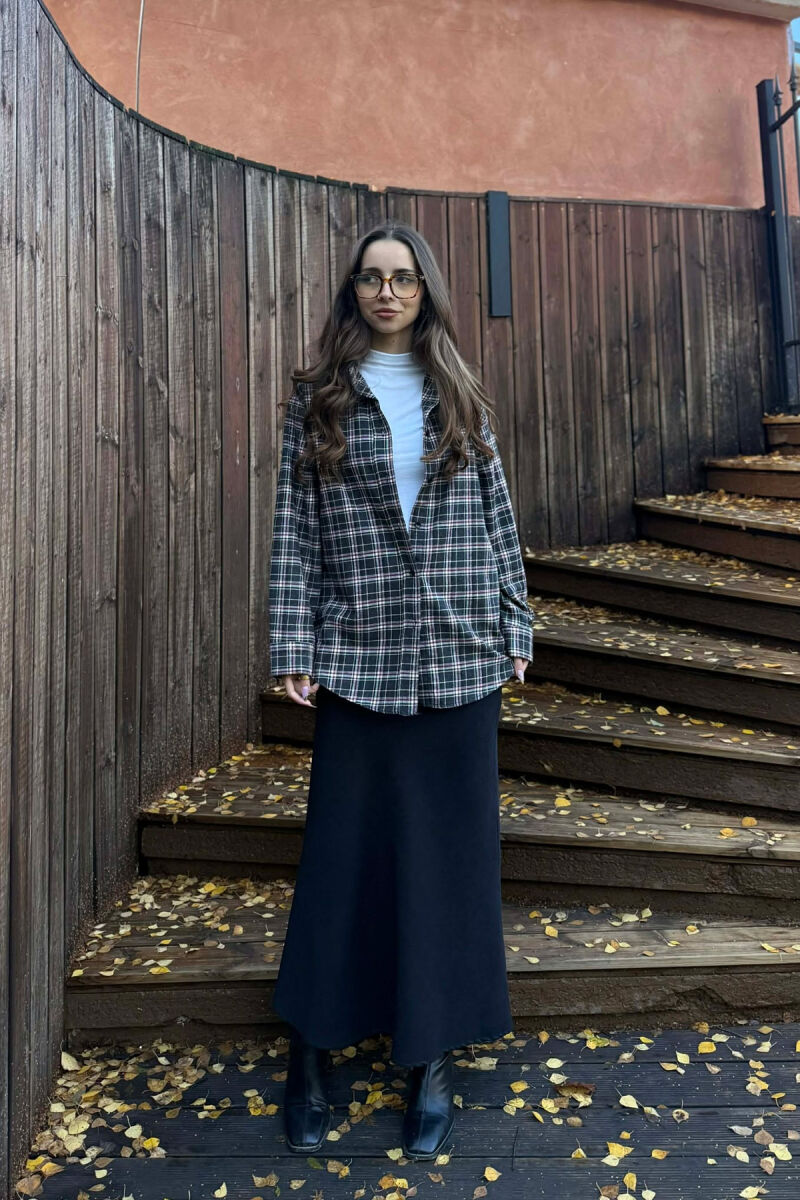 KEMISHE E THJESHTE ME DETAJE KATRORESH PER FEMRA NE NGJYRE GRI TE ERRET - 6