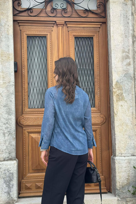 KEMISHE ELEGANTE ME PRINT MODERN PER FEMRA NE NGJYRE BLU TE ZBARDHUR - 3