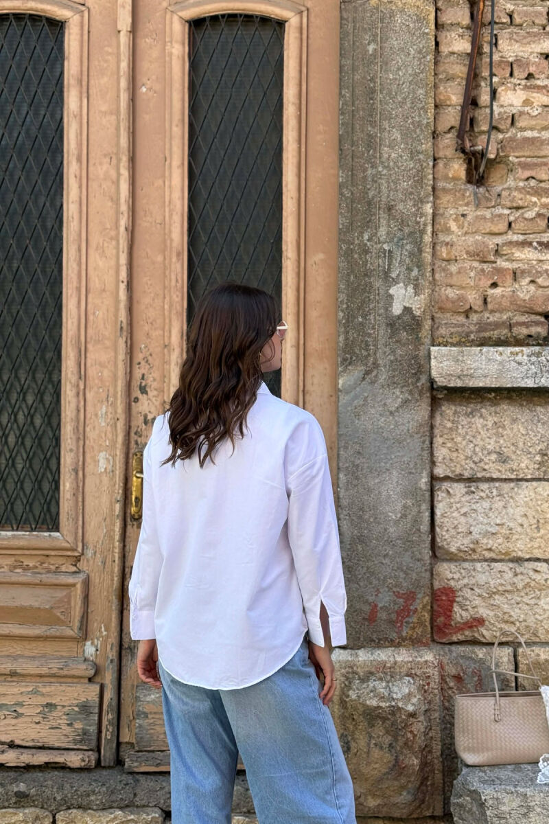 KEMISHE ME SHKRIME NE PJESEN PARA PER FEMRA NE NGJYRE TE BARDHE ME BLU - 3