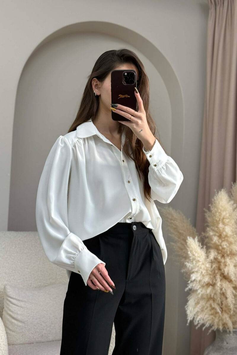 KEMISHE NJE NGJYRESHE ME BUTONA GOLD PER FEMRA NE NGJYRE TE BARDHE - 3