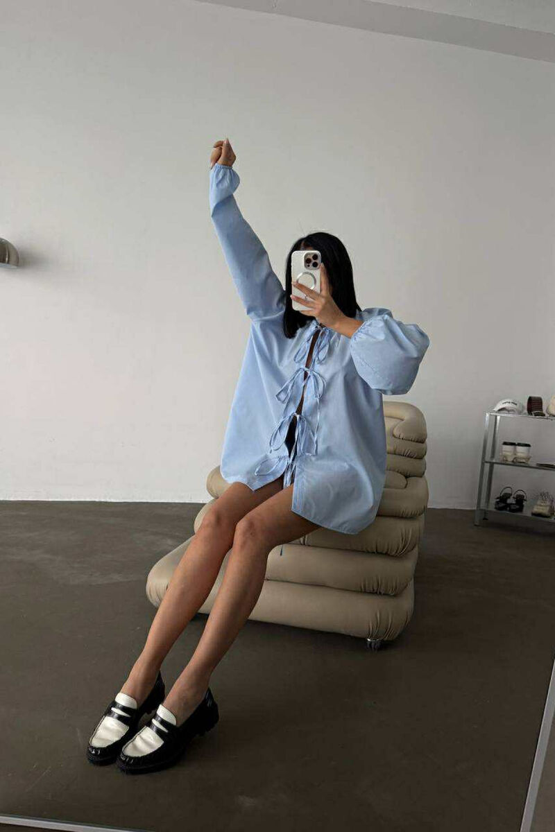 KËMISHË NJË NGJYRËSHE ME LIDHËSE PËR FEMRA NË NGJYRËN BLU TË ZBARDHUR - 5