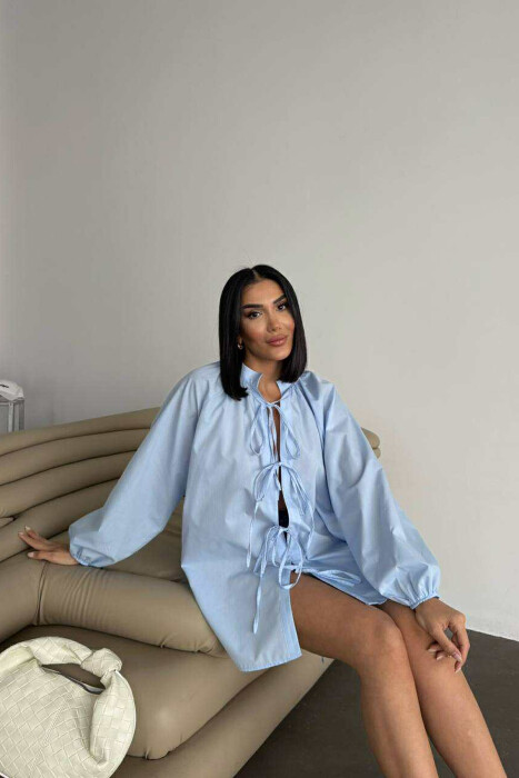 KËMISHË NJË NGJYRËSHE ME LIDHËSE PËR FEMRA NË NGJYRËN BLU TË ZBARDHUR - 7