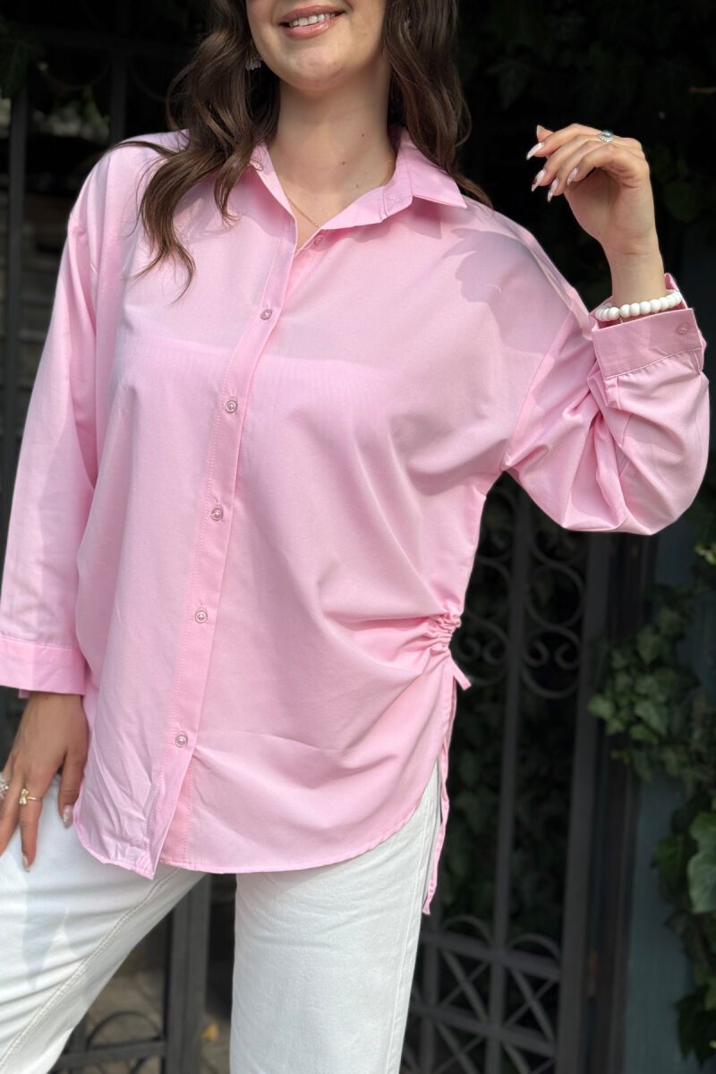 KËMISHË NJË NGJYRËSHE E THJESHTË PËR FEMRA NË NGJYRËN BABY PINK - 2