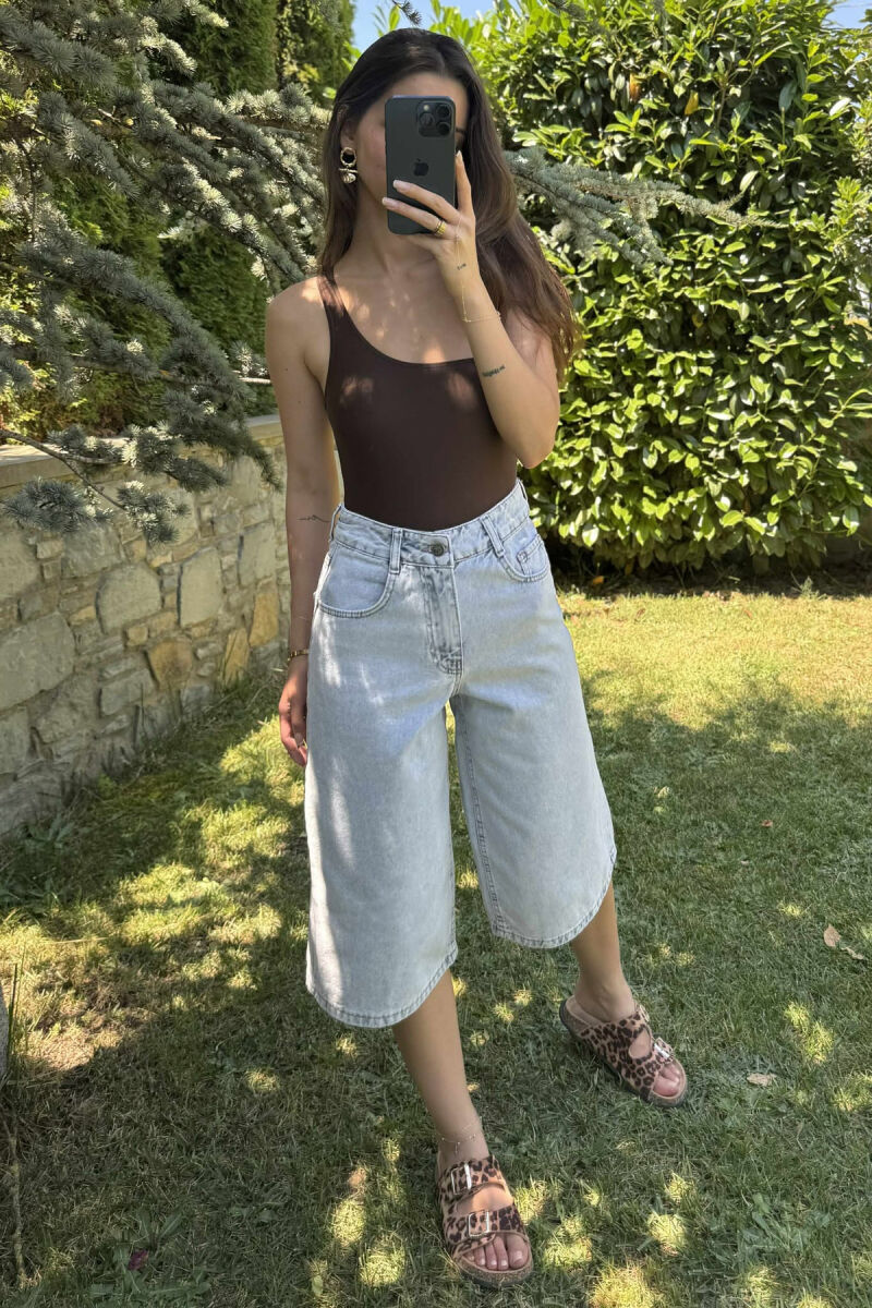 KNEE LENGTH SIMPLE WOMEN SHORTS LIGHTBLUE/BZ - 6
