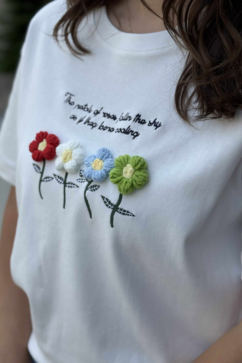 KNITTED FLOWERS ONE COLOR ROUND NECK WOMEN T-SHIRT WHITE-E BARDHE - 3