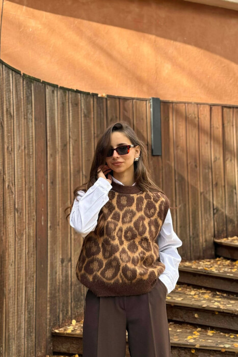 KNITTED LEO PRINT WOMEN VEST BROWN/KAFE - KLAUDIO FASHION