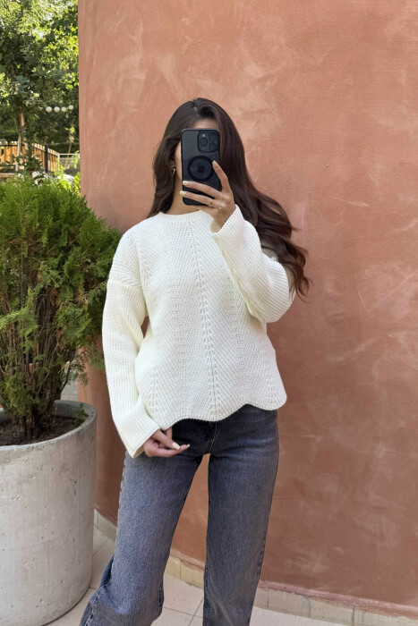 KNITTED ONE COLOR SIMPLE WOMEN SWEATER WHITE-E BARDHE - 2