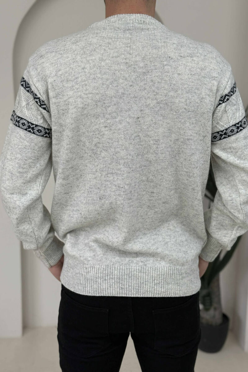 KNITTED ROUND NECK MEN SWEATER LIGHT GREY/GZ - 4
