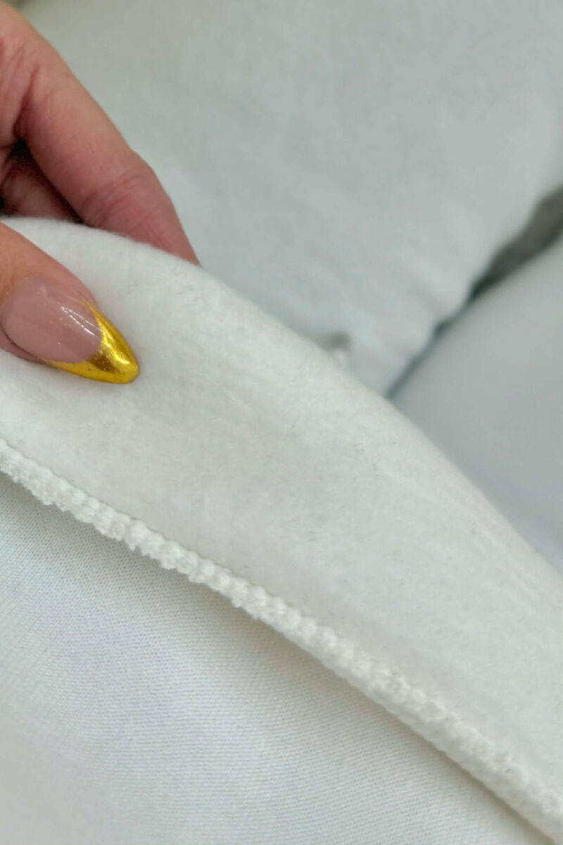 KOSTUM ALO ME PUSH BLUZË E SHKURTËR+TUTA PËR FEMRA NË NGJYRË TË BARDHË - 5