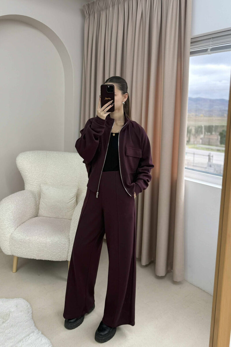 KOSTUM I THJESHTE NJE NGJYRESH XHAKETE ME ZINXHIR+ PANATALLONA PER FEMRA NE NGJYRE VISHNJE - 1