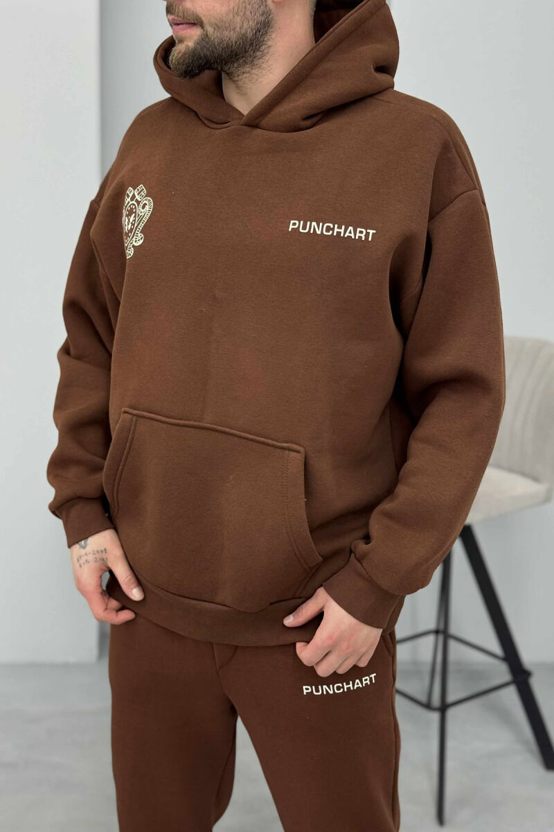 KOSTUM ME DIZJAN HOODIE+TUTA PËR MESHKUJ NË NGJYRË KAFE - 2