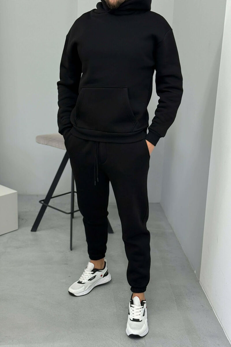 KOSTUM ME PUSH HOODIE DHE TUTA NJË NGJYRËSHE PËR MESHKUJ NË NGJYRËN E ZEZË - 1