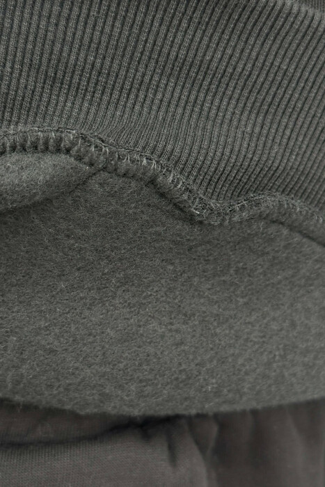 KOSTUM ME PUSH HOODIE DHE TUTA NJË NGJYRËSHE PËR MESHKUJ NË NGJYRËN E ZEZË - 3