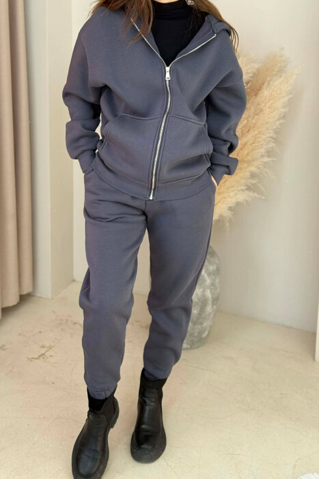 KOSTUM ME PUSH XHAKETE ME KAPUÇ + TUTA PER FEMRA ME NGJYRE GRI TE ERRET - 4