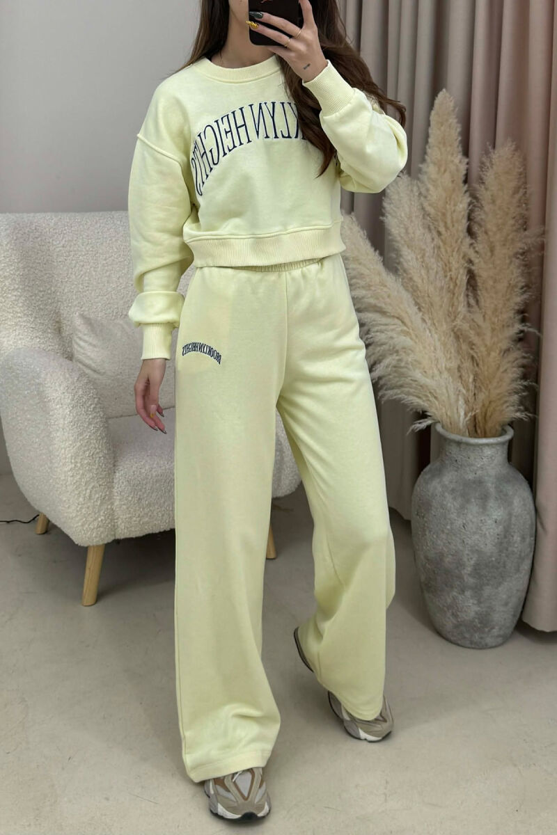  KOSTUM ME SHKRIME BLUZË E SHKURTËR+TUTA PËR FEMRA NË NGJYRË TË VERDHË - 4