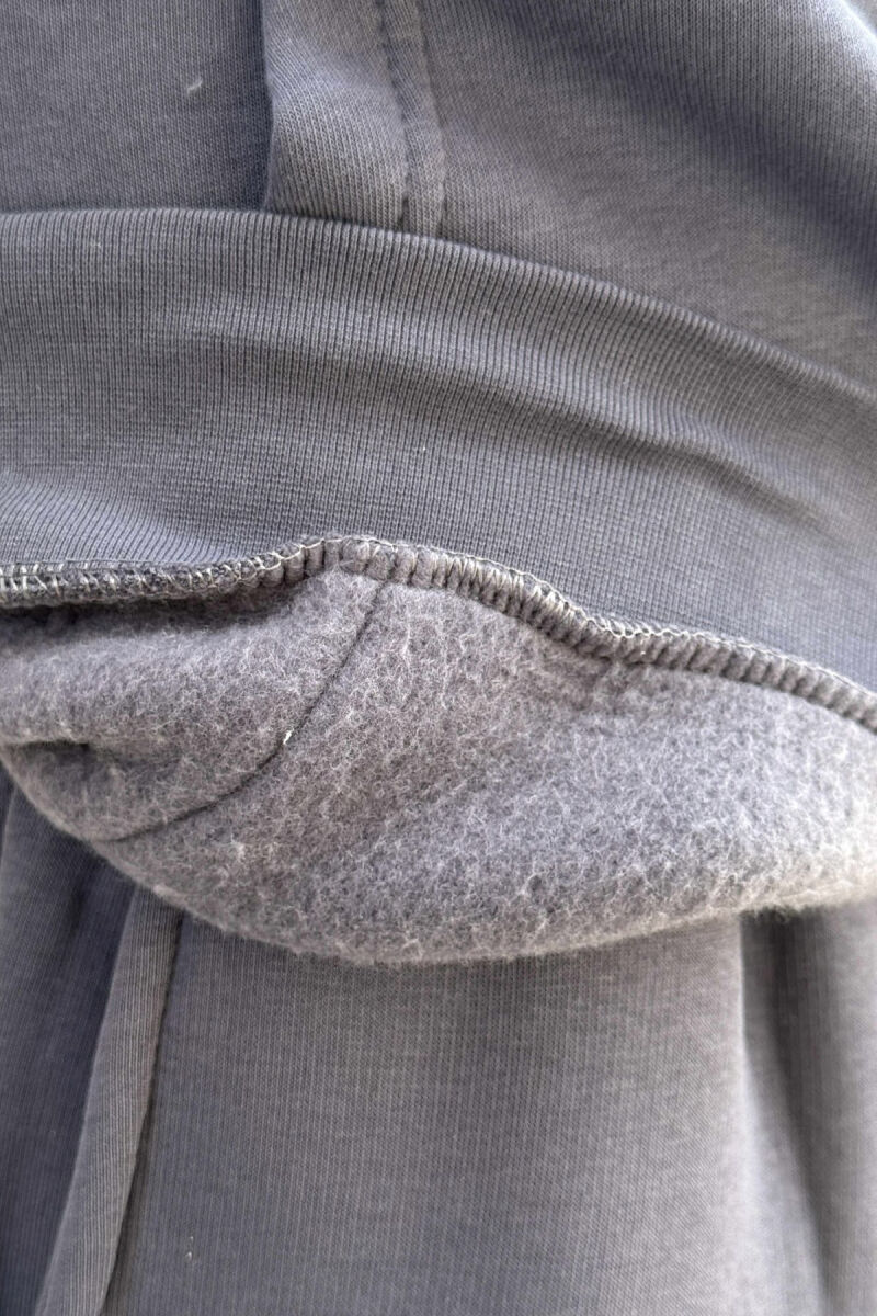 KOSTUM NJË NGJYRËSH ME PUSH HOODIE+TUTA PËR MESHKUJ NË NGJYRË GRI TË ERRËT - 3