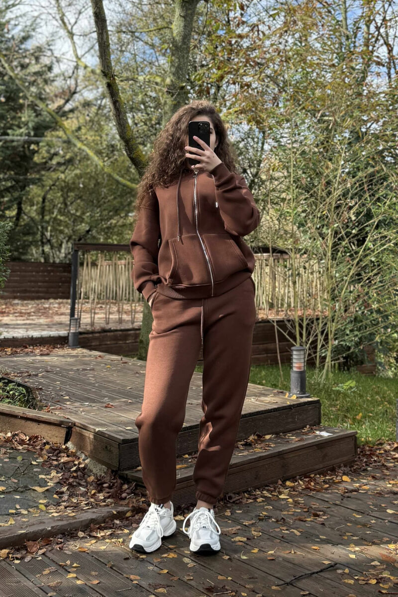 KOSTUM NJE NGJYRESH ME PUSH XHAKETE+TUTA PER FEMRA NE NGJYRE KAFE - 1